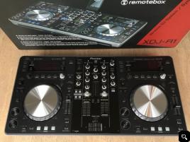 Pioneer DJ set 2 x CDJ-2000 Nexus y Nexus DJM-2000